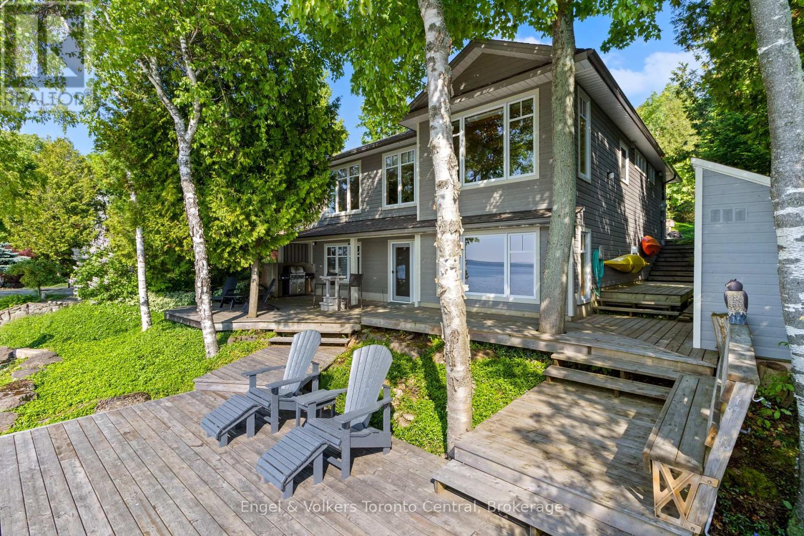 54 William Street, Northern Bruce Peninsula, Ontario  N0H 1W0 - Photo 33 - X12978438