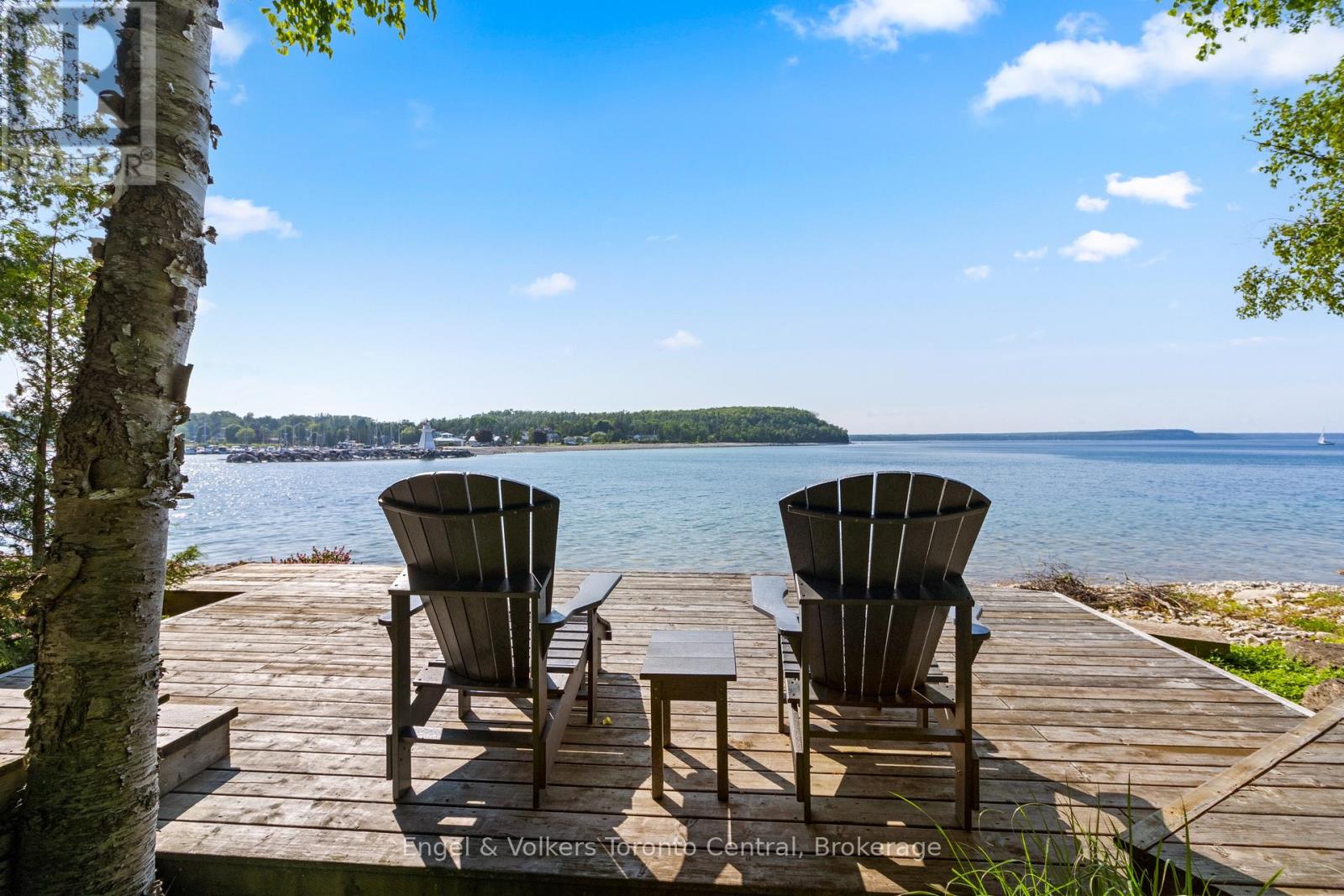 54 William Street, Northern Bruce Peninsula, Ontario  N0H 1W0 - Photo 37 - X12978438