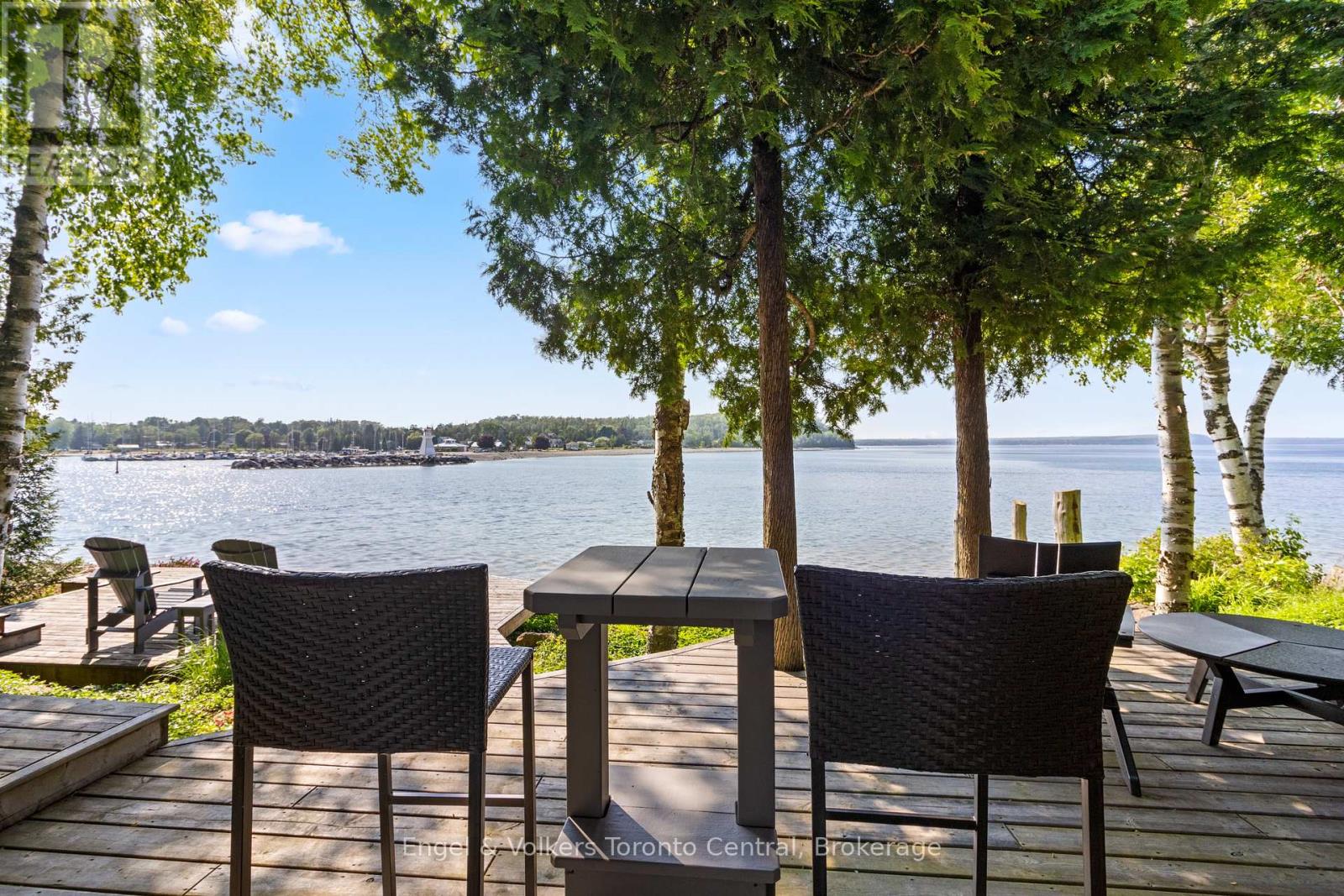 54 William Street, Northern Bruce Peninsula, Ontario  N0H 1W0 - Photo 38 - X12978438