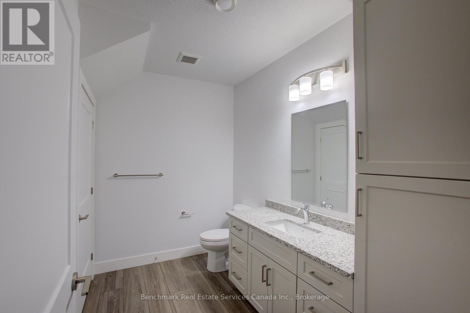 62 Cavalier Crescent, Huron-Kinloss, Ontario N0G 2R0 - Photo 12 - X12978454