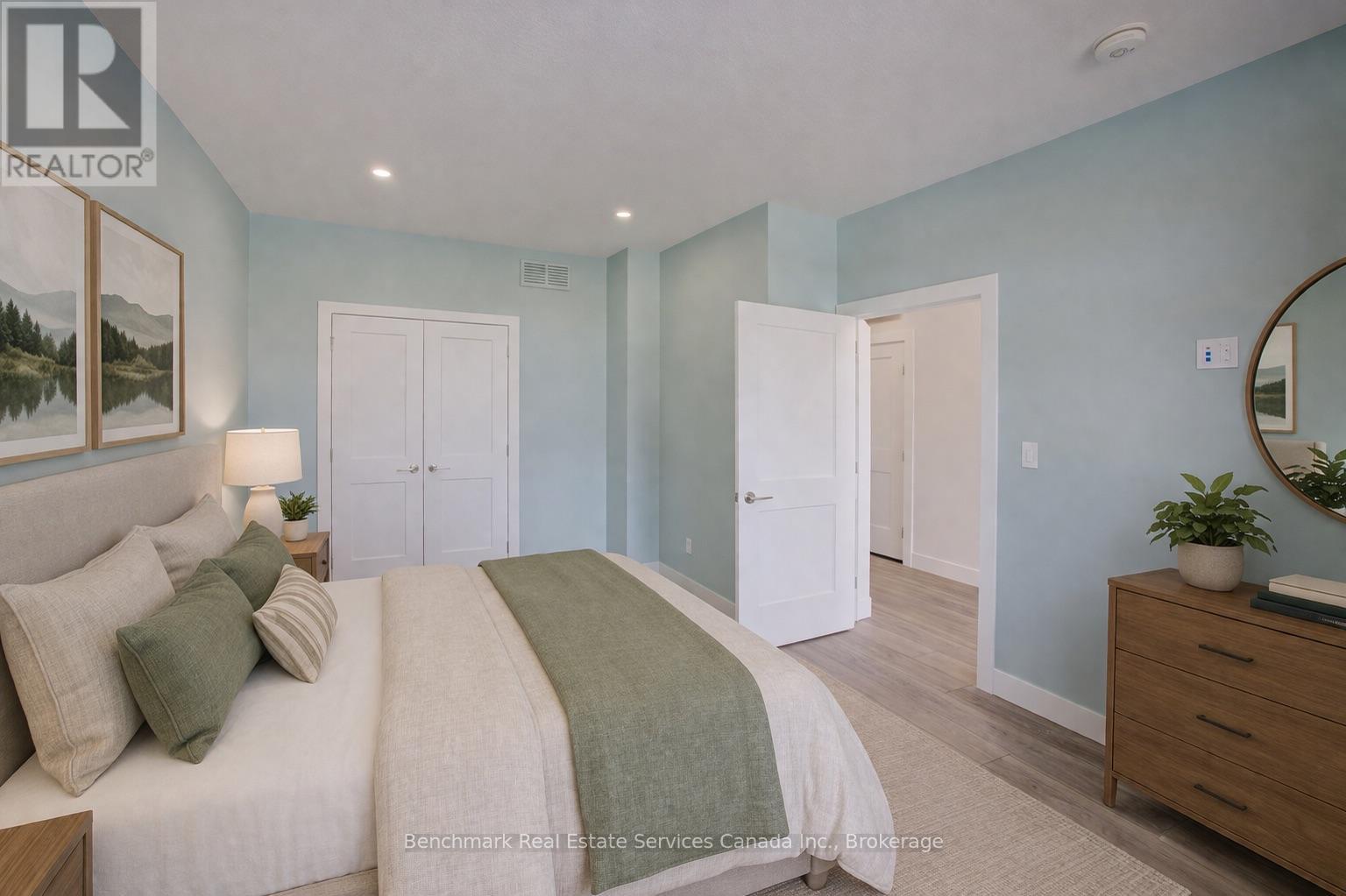 62 Cavalier Crescent, Huron-Kinloss, Ontario N0G 2R0 - Photo 2 - X12978454