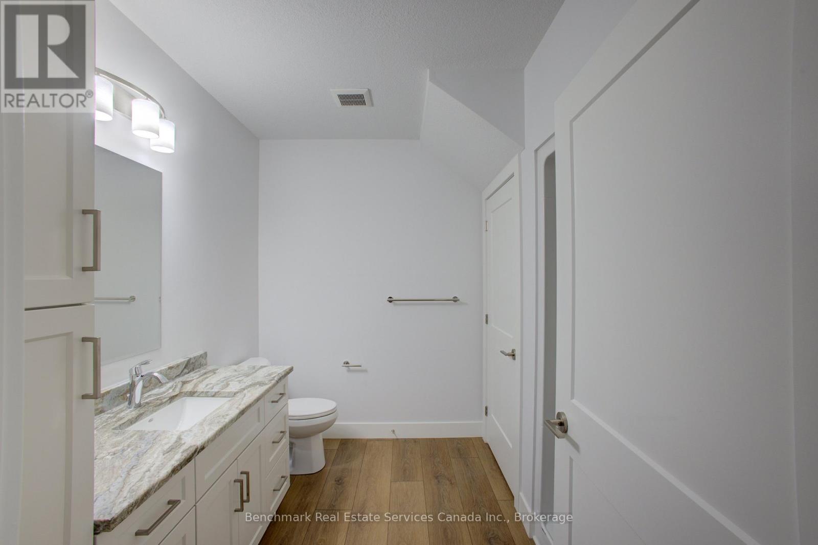 64 Cavalier Crescent, Huron-Kinloss, Ontario N0G 2R0 - Photo 12 - X12978458