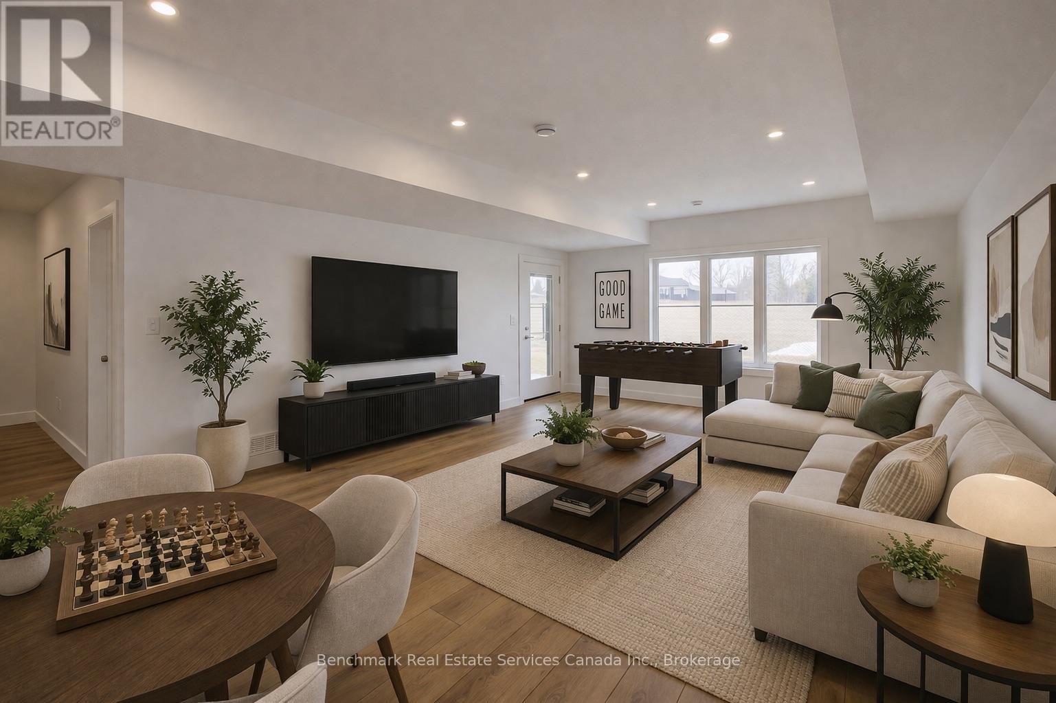 64 Cavalier Crescent, Huron-Kinloss, Ontario N0G 2R0 - Photo 15 - X12978458