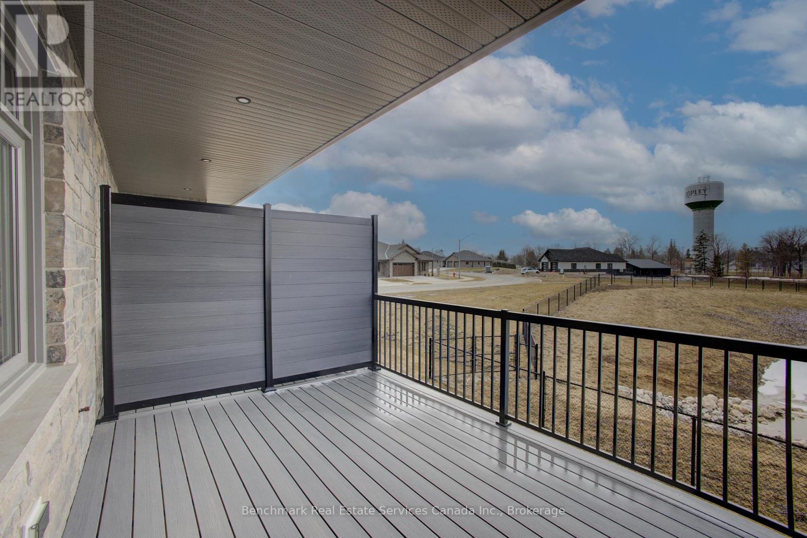 64 Cavalier Crescent, Huron-Kinloss, Ontario N0G 2R0 - Photo 18 - X12978458