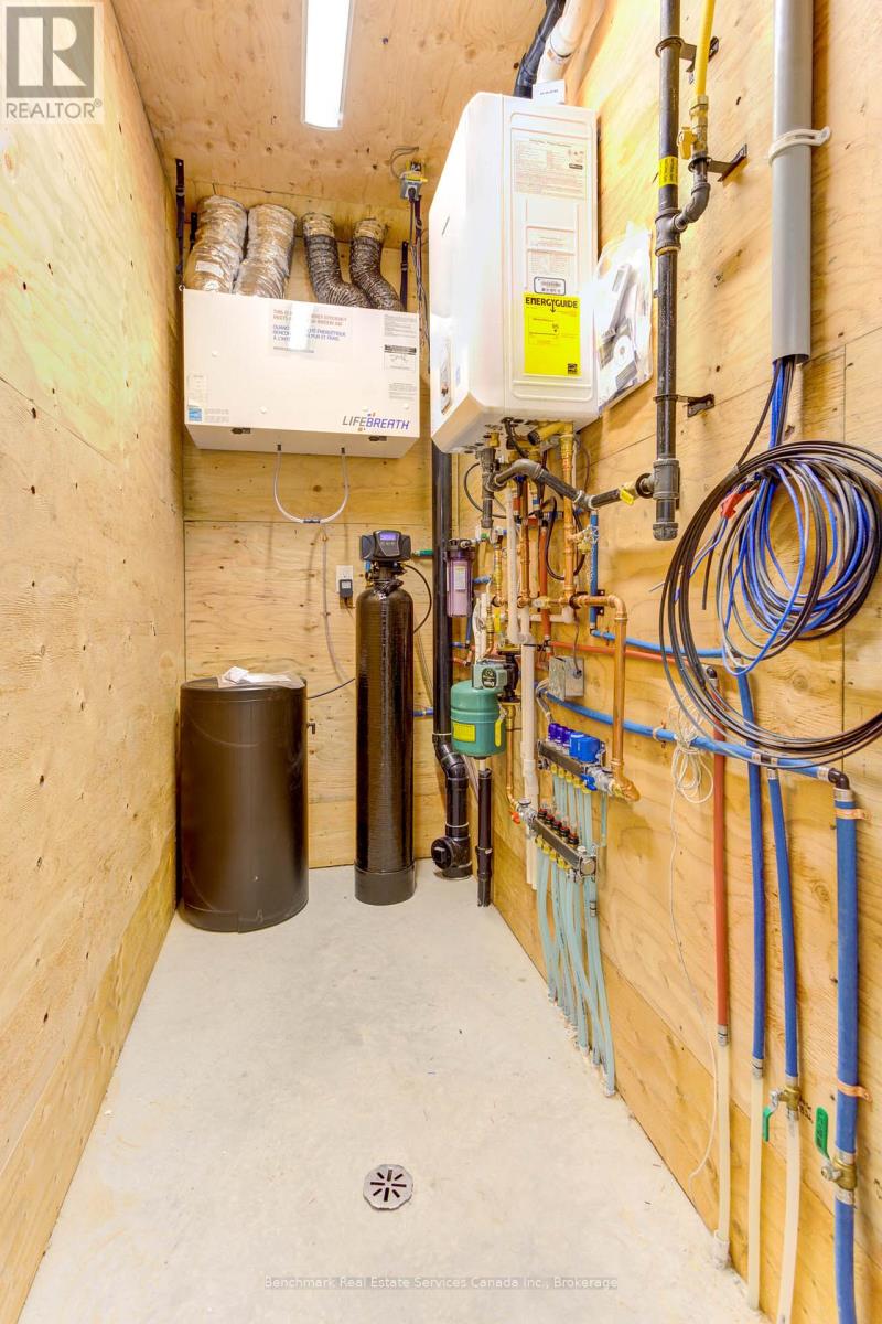 63 Cavalier Crescent, Huron-Kinloss, Ontario N0G 2R0 - Photo 11 - X12978470