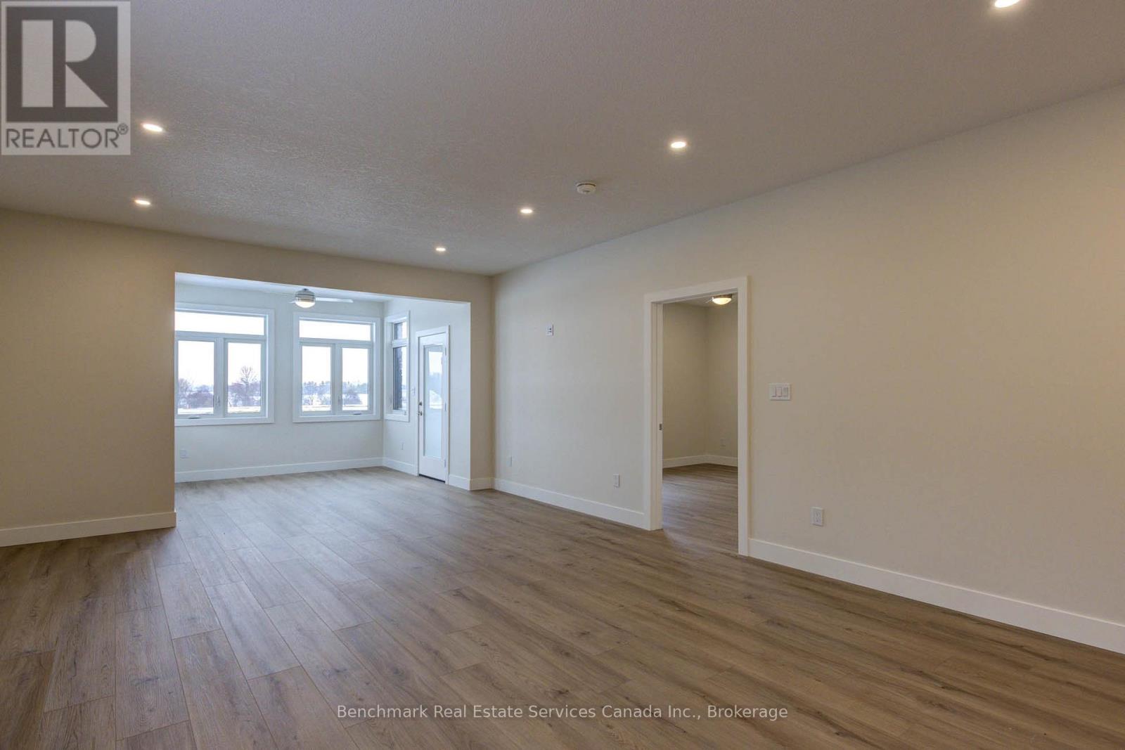 59 Cavalier Crescent, Huron-Kinloss, Ontario N0G 2R0 - Photo 6 - X12978476