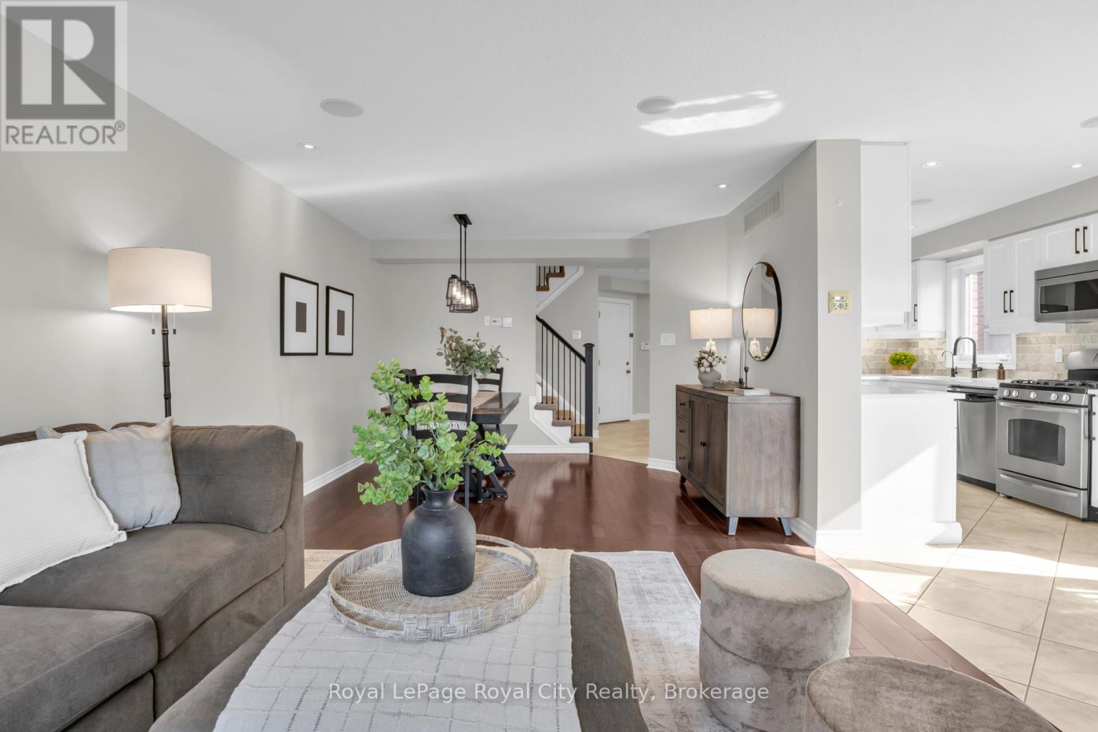 71 Vaughan Street, Guelph, Ontario  N1G 0B3 - Photo 8 - X12978492