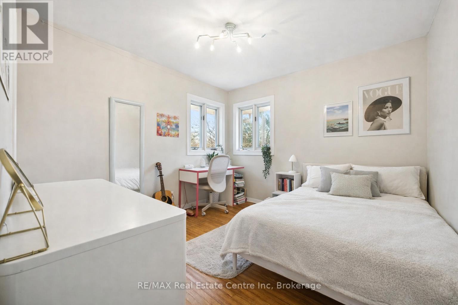 58 Vancouver Drive, Guelph, Ontario  N1E 2E9 - Photo 7 - X12978504