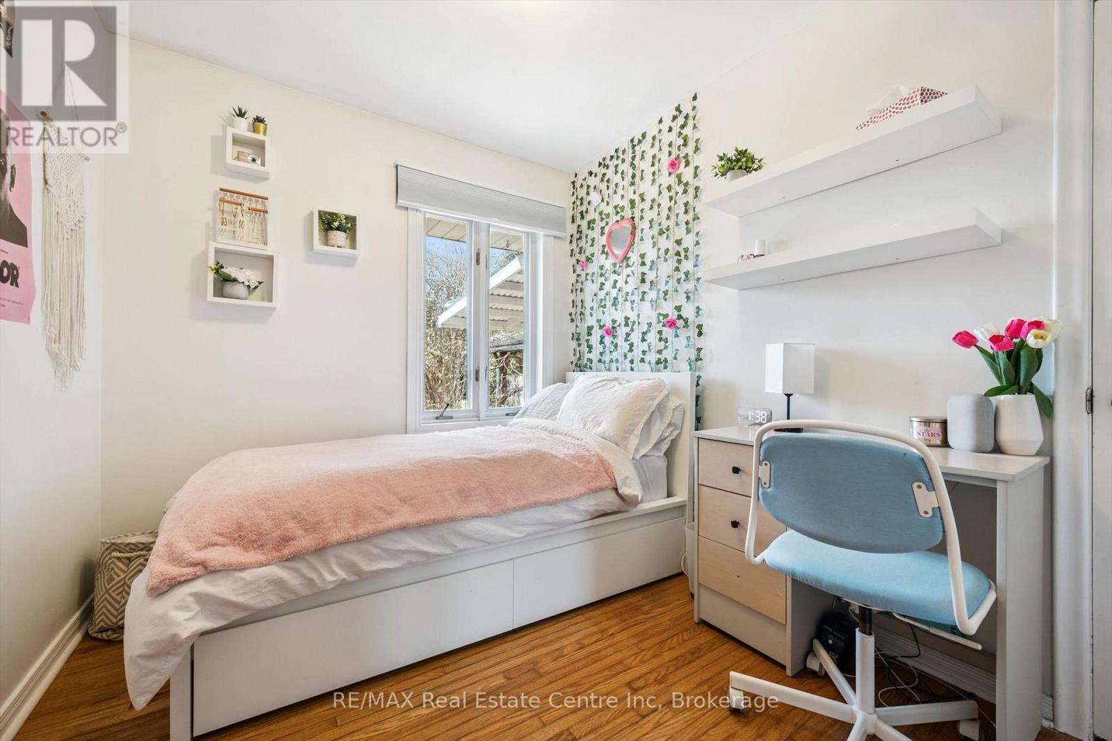 58 Vancouver Drive, Guelph, Ontario  N1E 2E9 - Photo 8 - X12978504