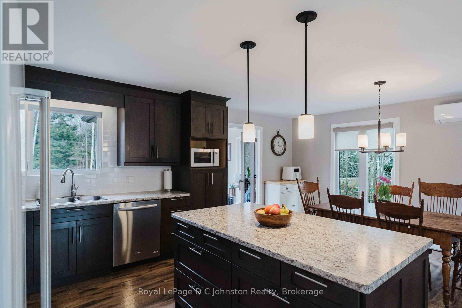 334 Tyendinaga Drive, Saugeen Shores, Ontario  N0H 2L0 - Photo 14 - X12978740