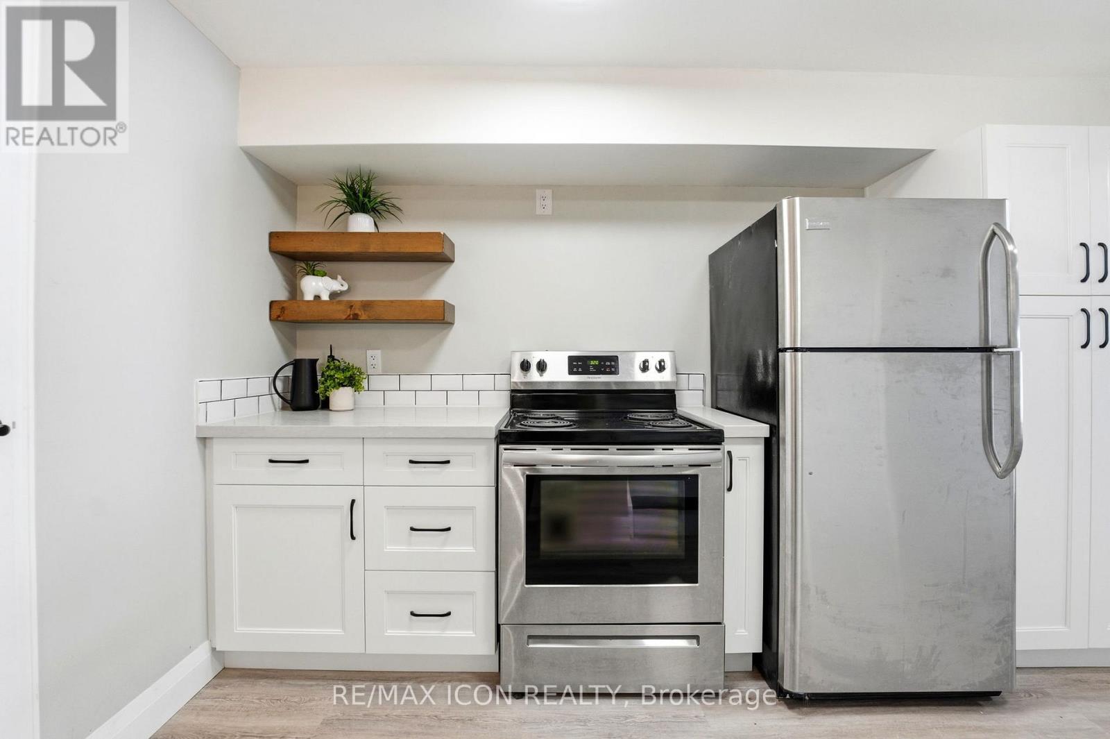 304 Dinison Place, Kitchener, Ontario  N2E 3A6 - Photo 14 - X12978290