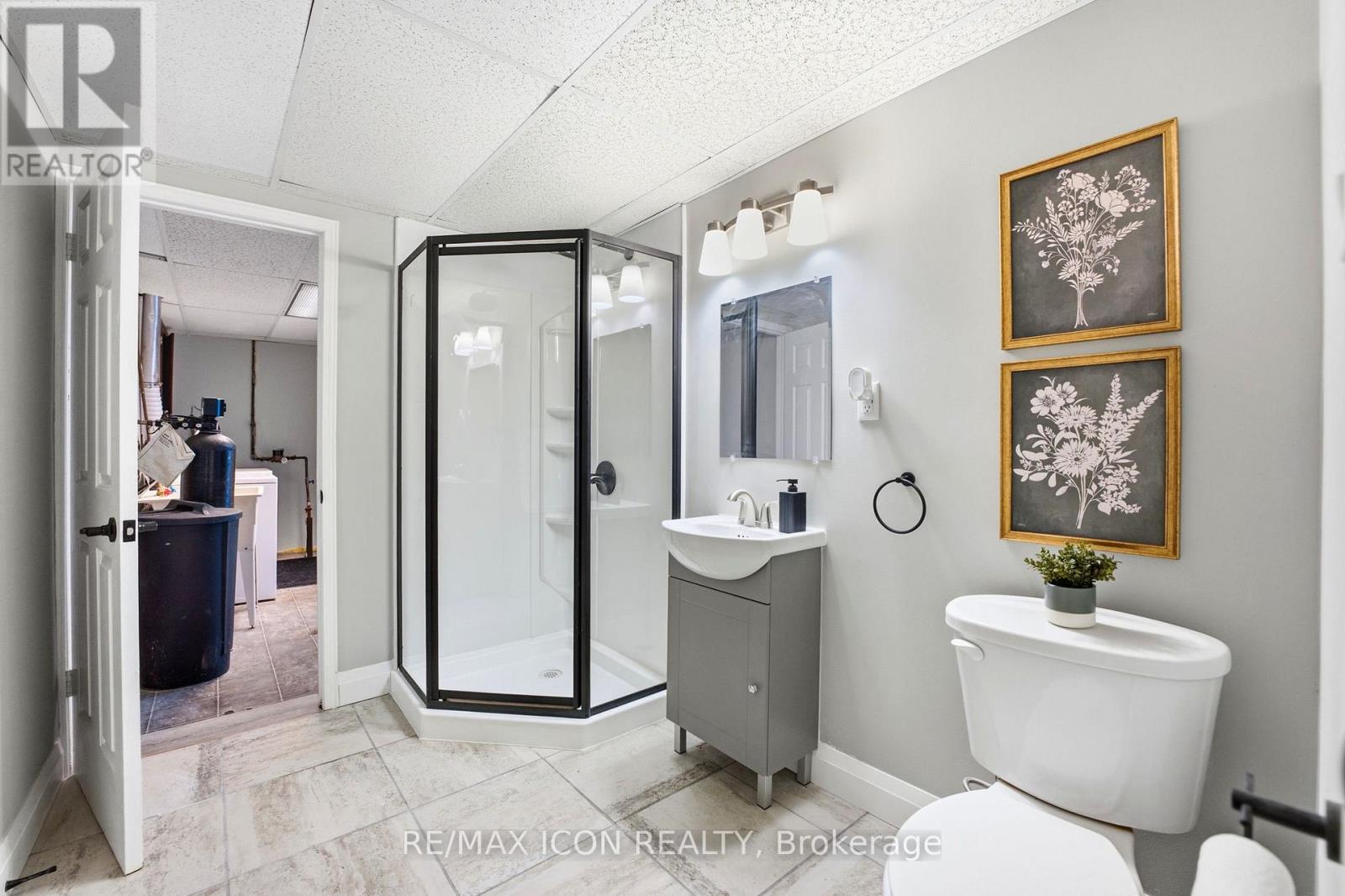 304 Dinison Place, Kitchener, Ontario  N2E 3A6 - Photo 23 - X12978290