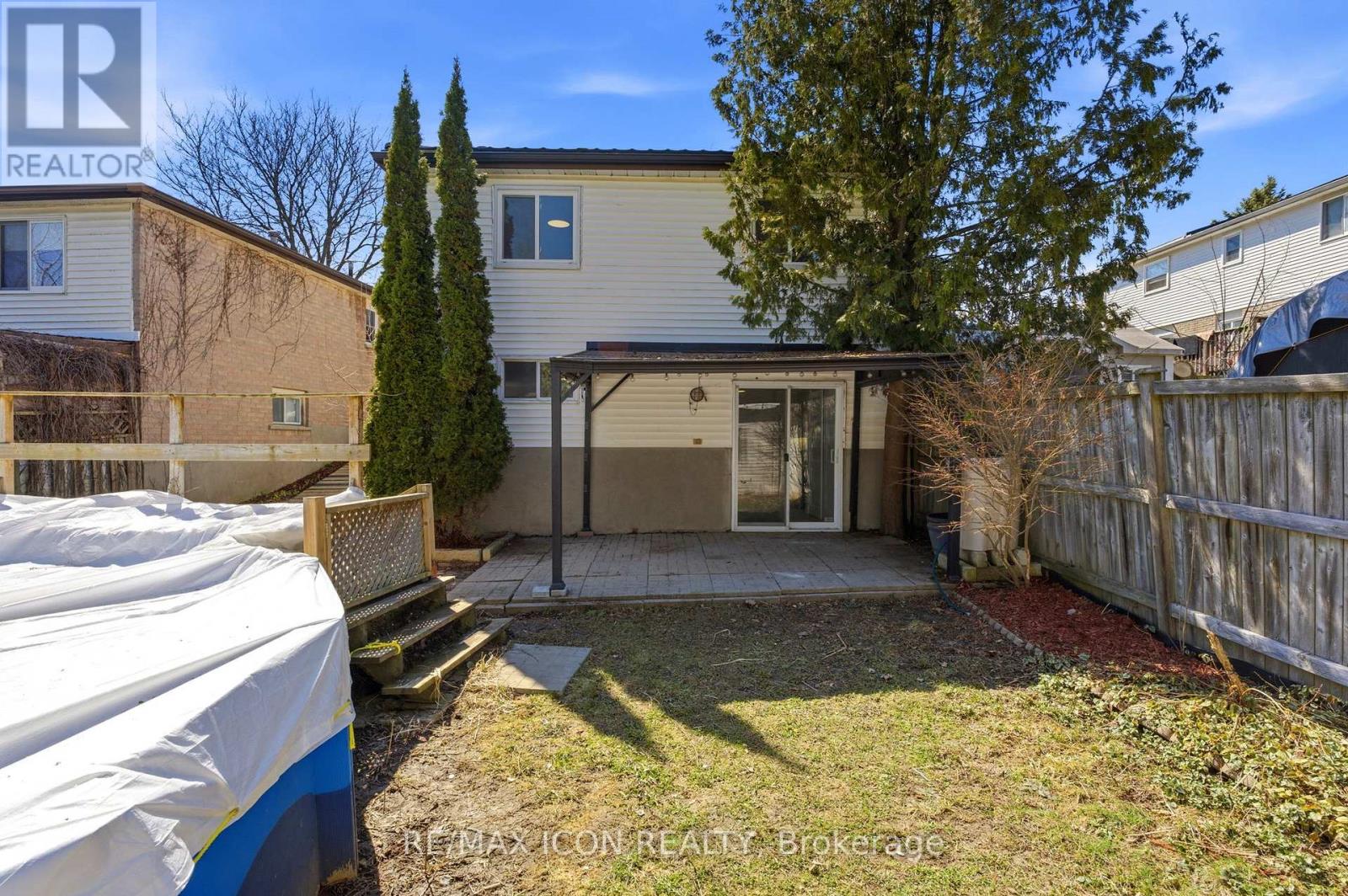 304 Dinison Place, Kitchener, Ontario  N2E 3A6 - Photo 32 - X12978290