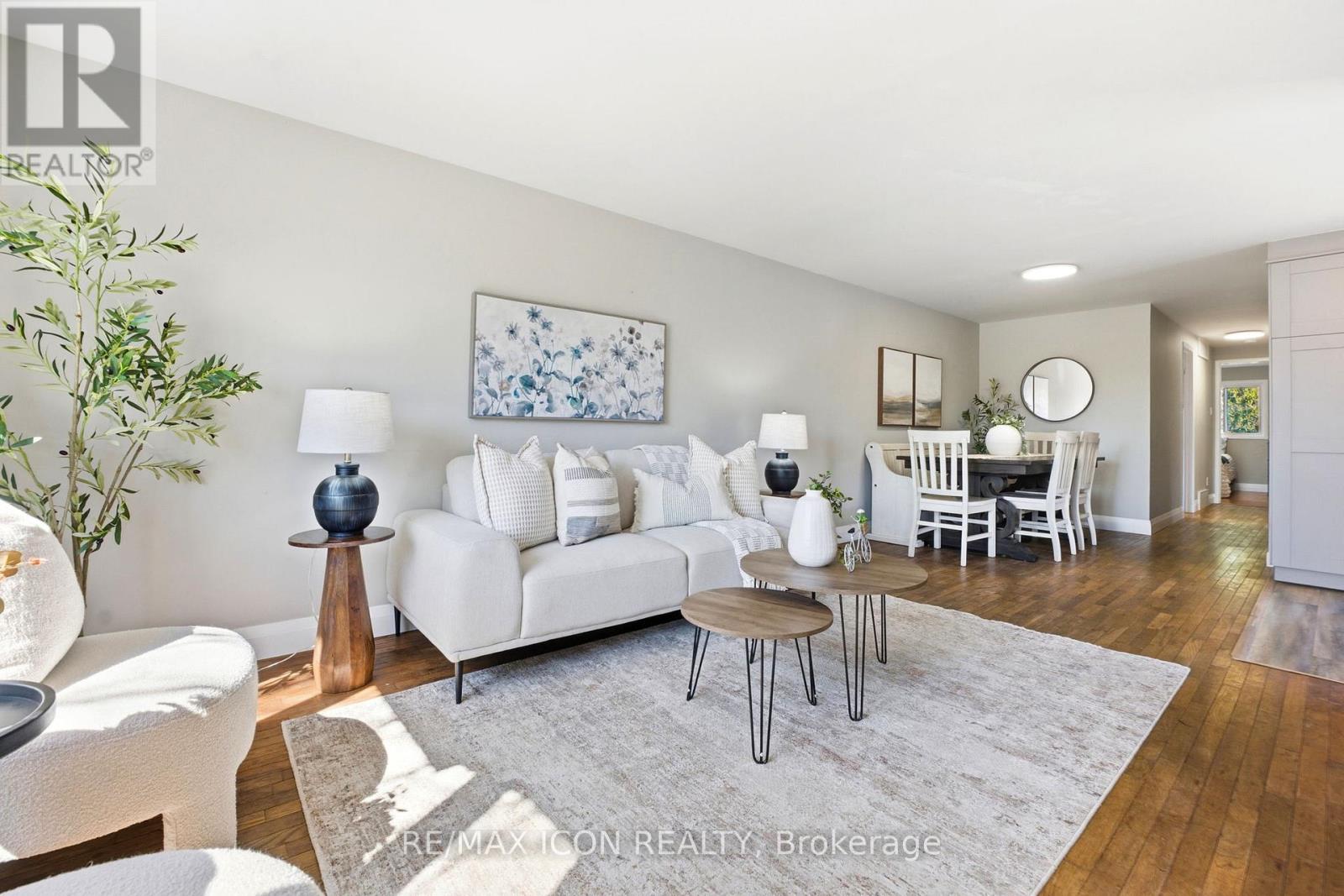 304 Dinison Place, Kitchener, Ontario  N2E 3A6 - Photo 4 - X12978290