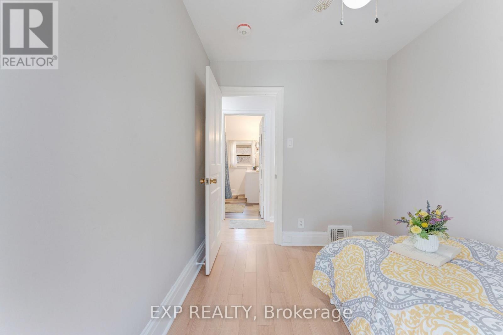 24 Onward Avenue, Kitchener, Ontario  N2H 3J7 - Photo 19 - X12978292