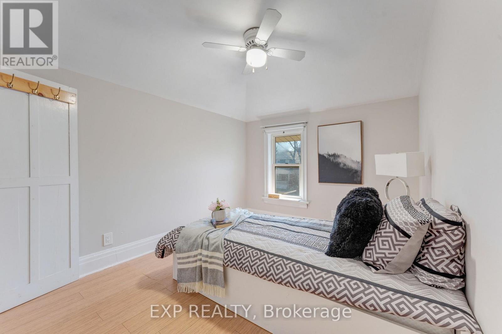 24 Onward Avenue, Kitchener, Ontario  N2H 3J7 - Photo 25 - X12978292