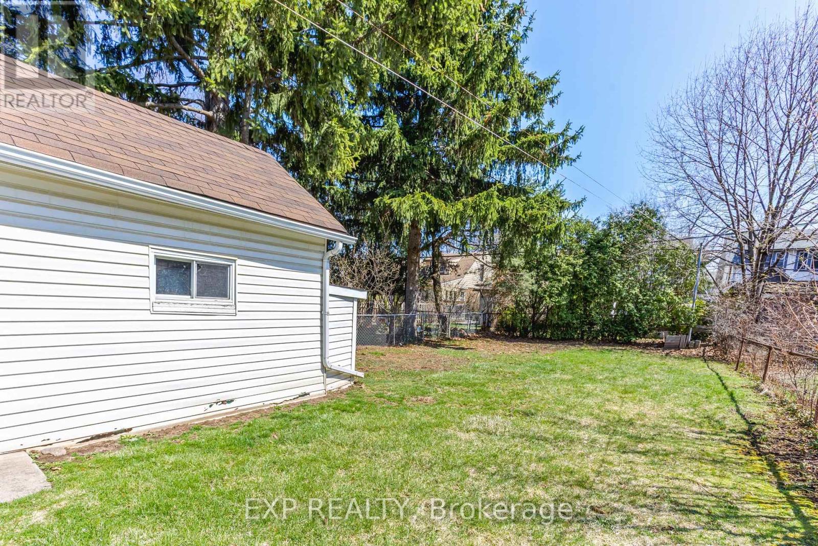 203 Balmoral Avenue S, Hamilton, Ontario  L8M 3K5 - Photo 24 - X12978330