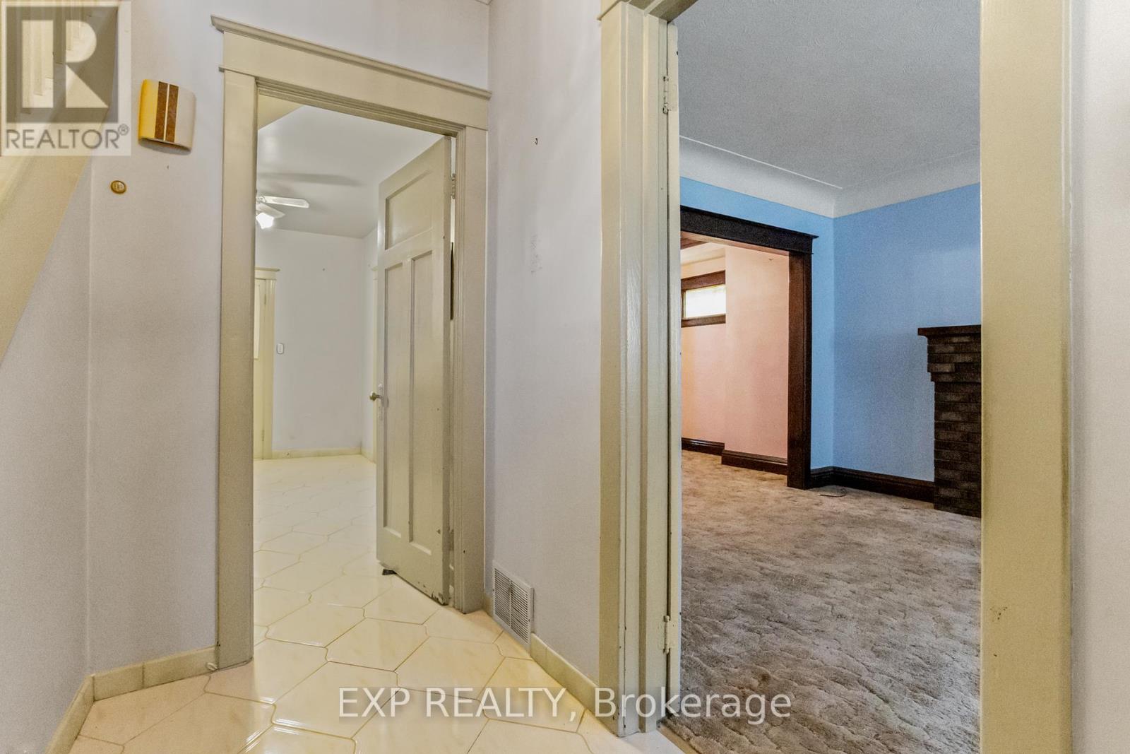 203 Balmoral Avenue S, Hamilton, Ontario  L8M 3K5 - Photo 4 - X12978330