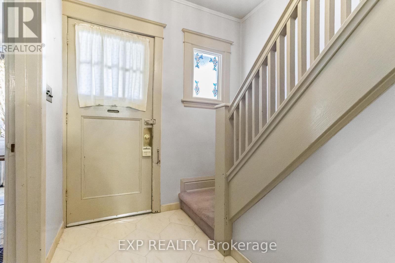 203 Balmoral Avenue S, Hamilton, Ontario  L8M 3K5 - Photo 5 - X12978330