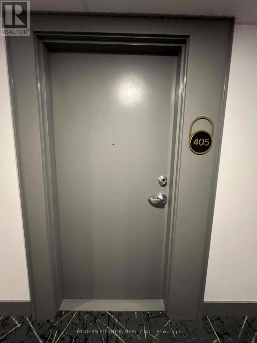 405 - 50 Otterbein Road, Kitchener, Ontario  N2B 3B7 - Photo 2 - X12978356