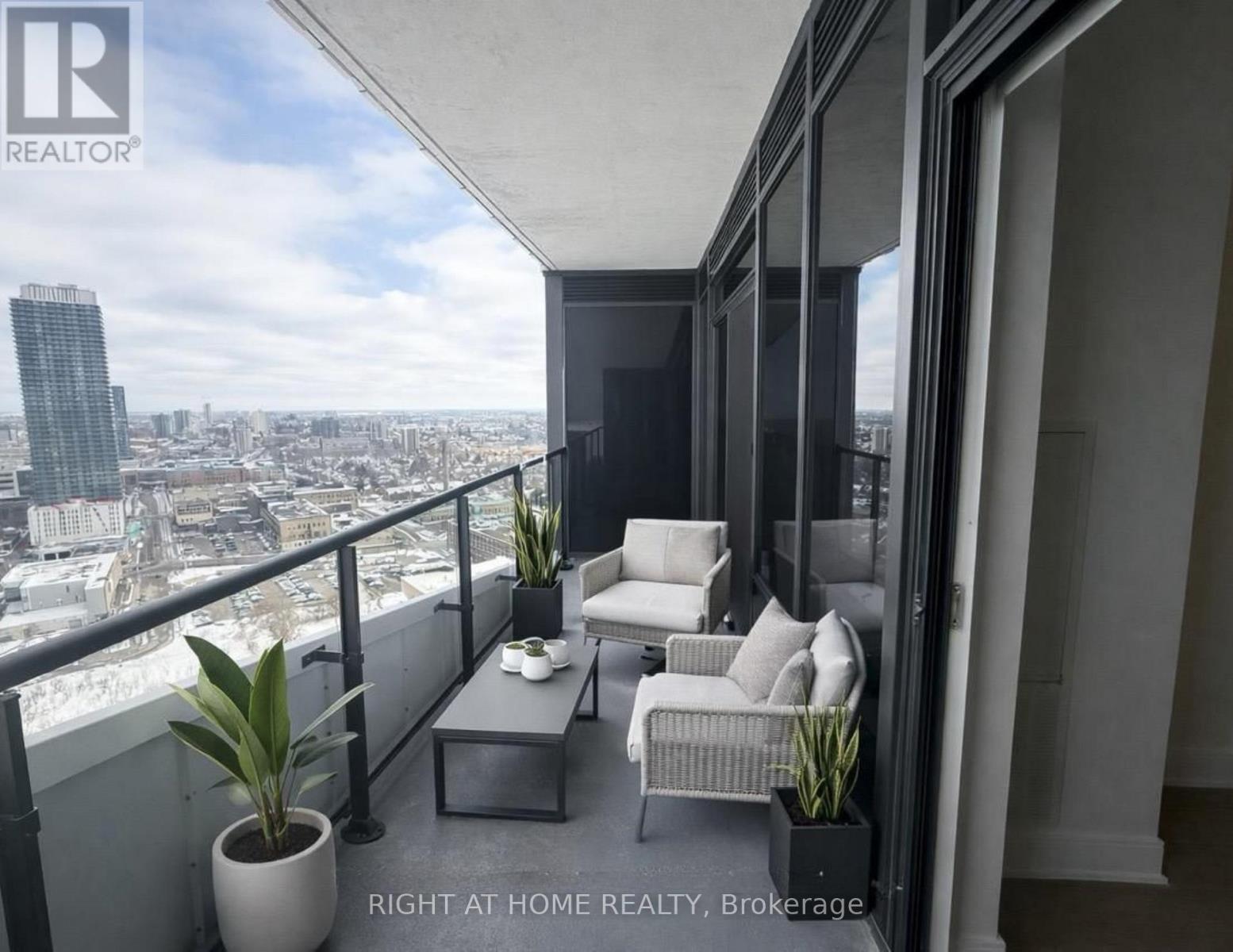 1211 - 25 Wellington Street, Kitchener, Ontario  N2G 0G5 - Photo 13 - X12978374