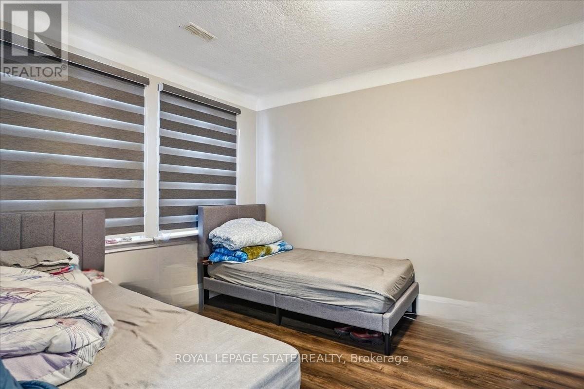 Upper - 251 King Street E, Hamilton, Ontario  L8G 1L9 - Photo 13 - X12978412