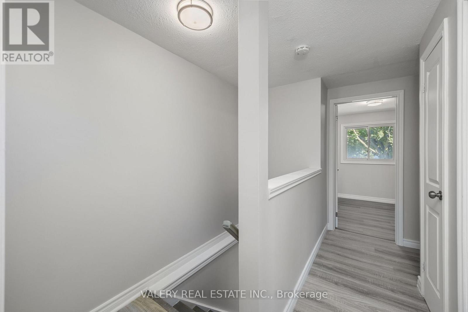 1 - 48 Clarence Street, Cambridge, Ontario  N3C 1K9 - Photo 12 - X12978414