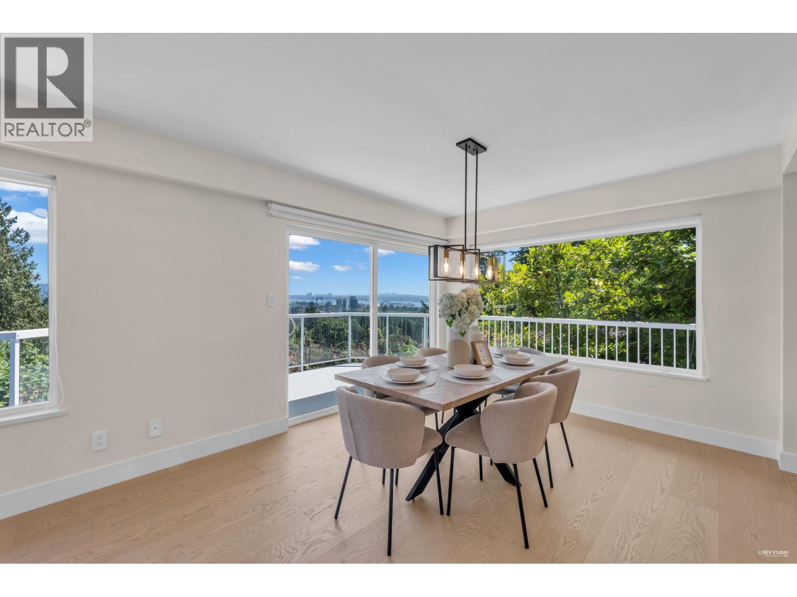 818 Younette Drive, West Vancouver, British Columbia  V7T 1S9 - Photo 6 - R3109067