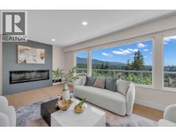 818 YOUNETTE DRIVE, West Vancouver, British Columbia