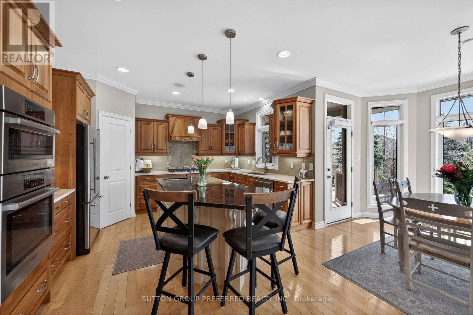 561 Plane Tree Drive, London North, Ontario  N6G 5L6 - Photo 4 - X12978620