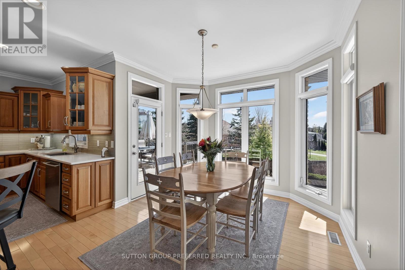 561 Plane Tree Drive, London North, Ontario  N6G 5L6 - Photo 5 - X12978620