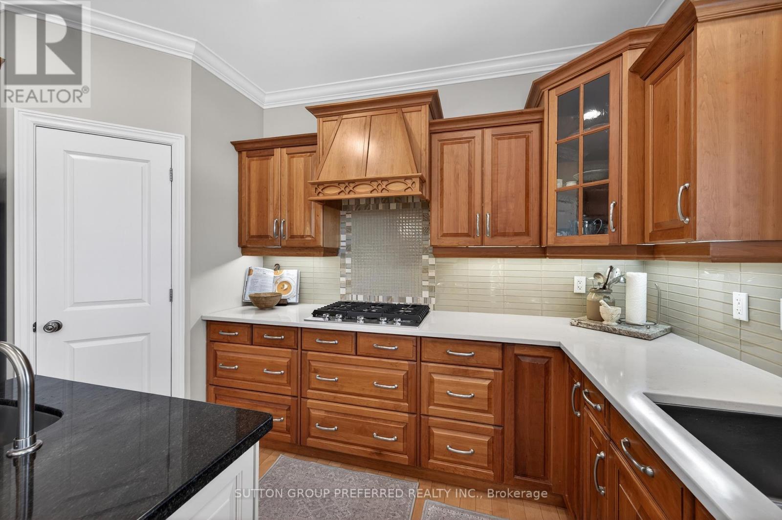 561 Plane Tree Drive, London North, Ontario  N6G 5L6 - Photo 8 - X12978620