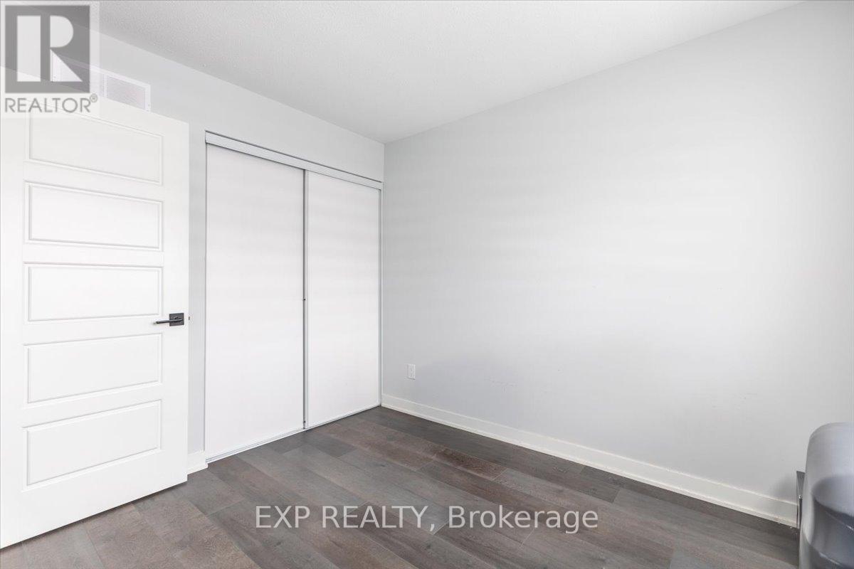 297 Billrian Crescent, Ottawa, Ontario  K2S 3A6 - Photo 16 - X12978538