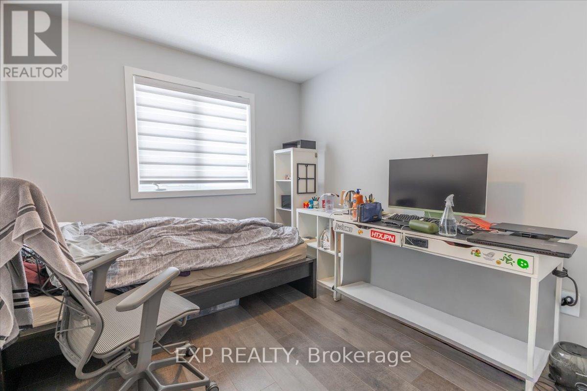 297 Billrian Crescent, Ottawa, Ontario  K2S 3A6 - Photo 17 - X12978538