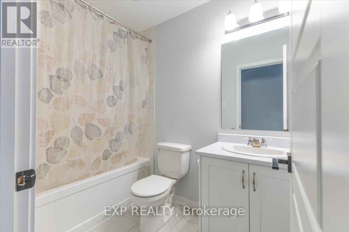 297 Billrian Crescent, Ottawa, Ontario  K2S 3A6 - Photo 18 - X12978538