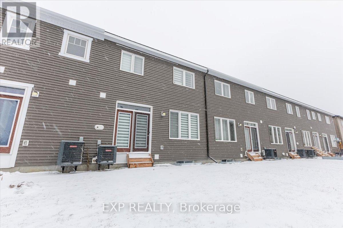 297 Billrian Crescent, Ottawa, Ontario  K2S 3A6 - Photo 24 - X12978538