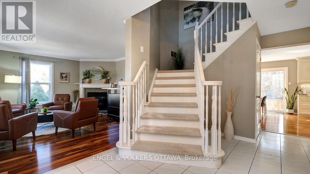 1263 Randboro Crescent, Ottawa, Ontario  K4B 1K7 - Photo 7 - X12978632