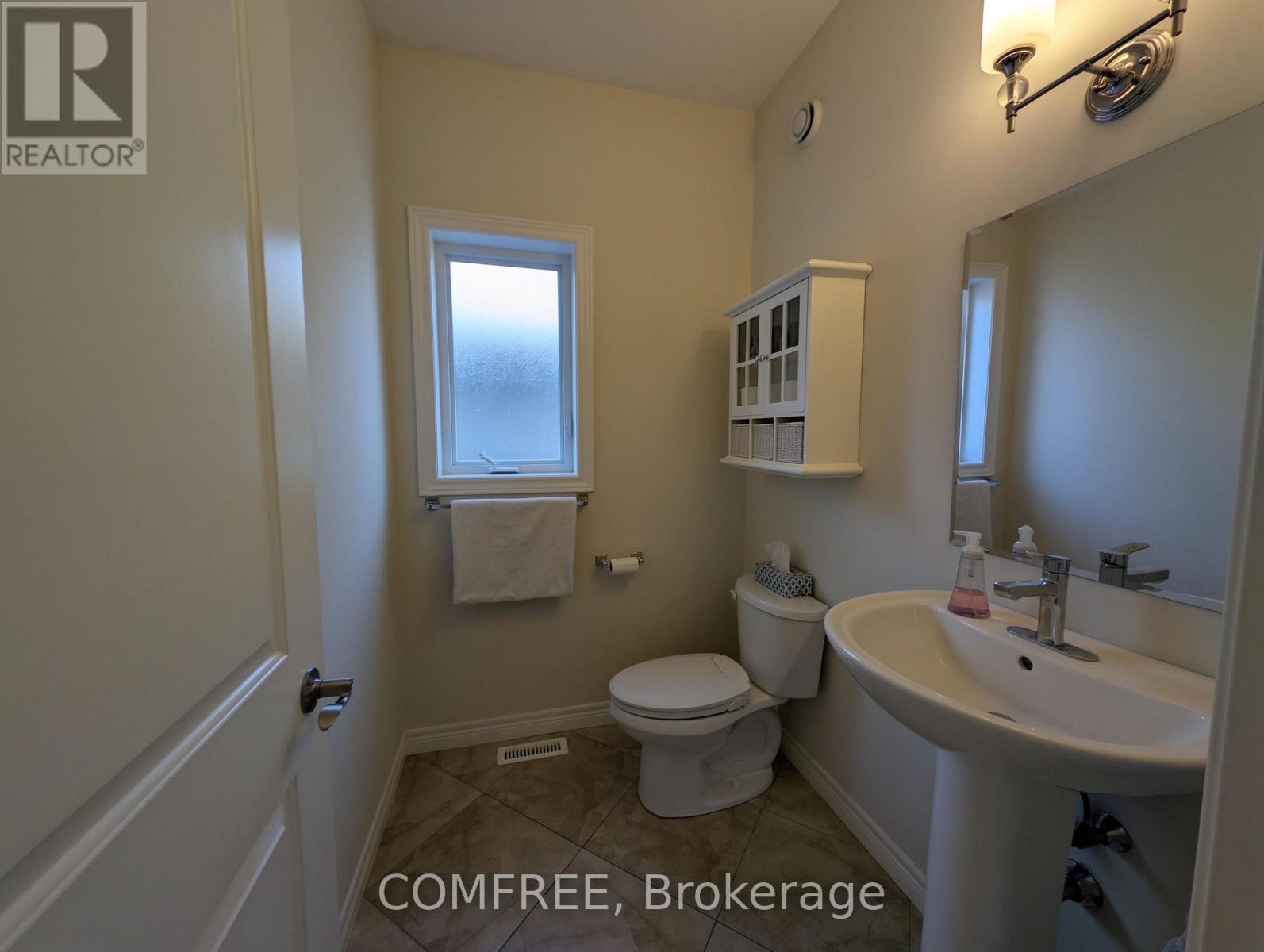 152 Juno Crescent, Woodstock, Ontario N4T 0H6 - Photo 11 - X12978644