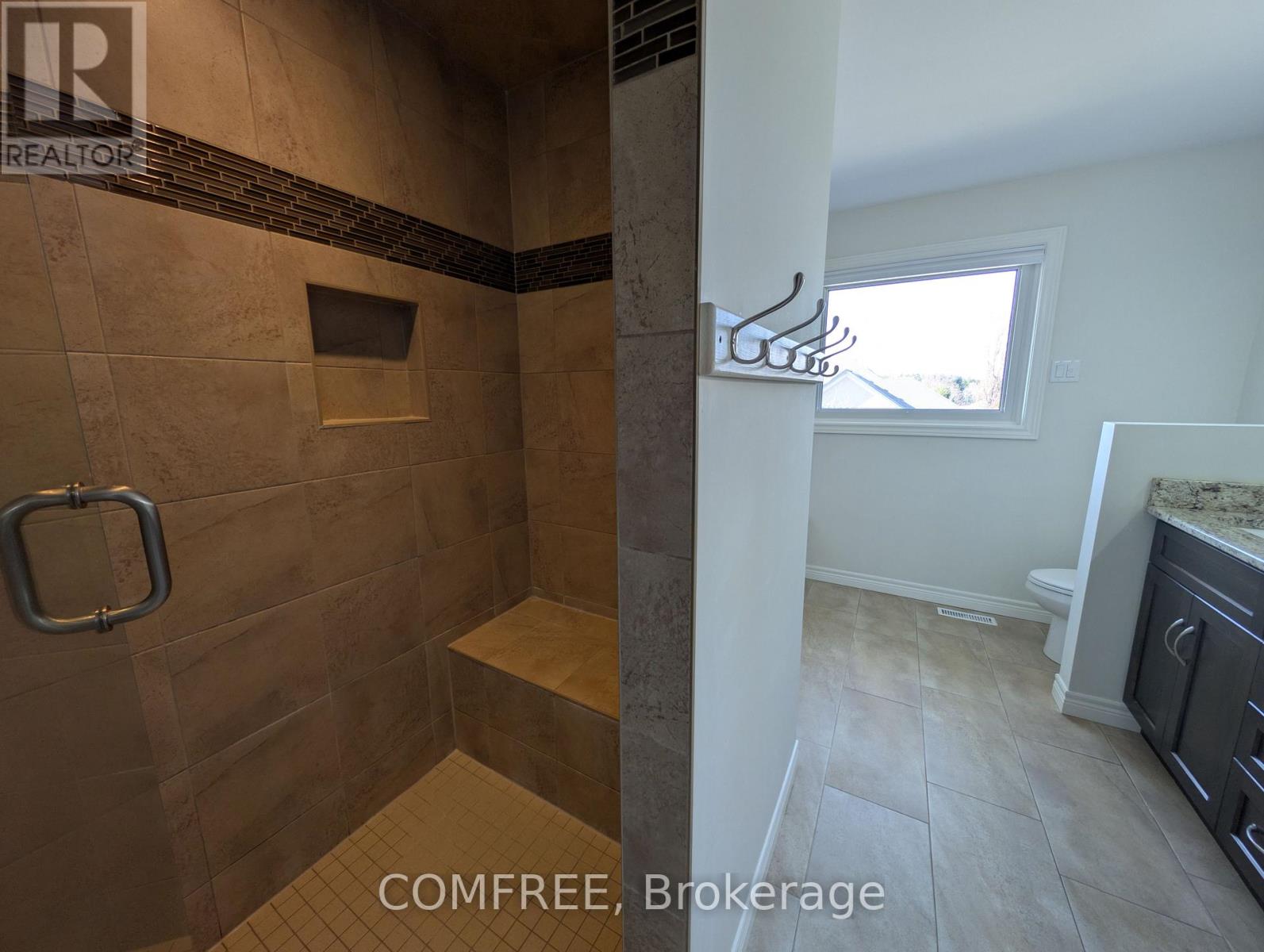 152 Juno Crescent, Woodstock, Ontario N4T 0H6 - Photo 16 - X12978644