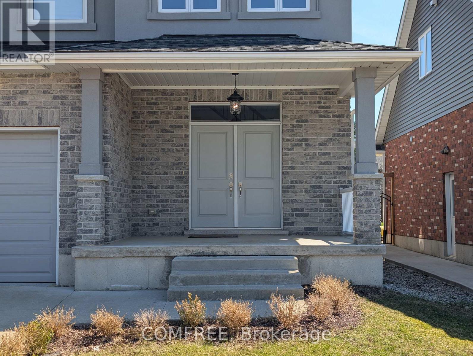 152 Juno Crescent, Woodstock, Ontario N4T 0H6 - Photo 3 - X12978644