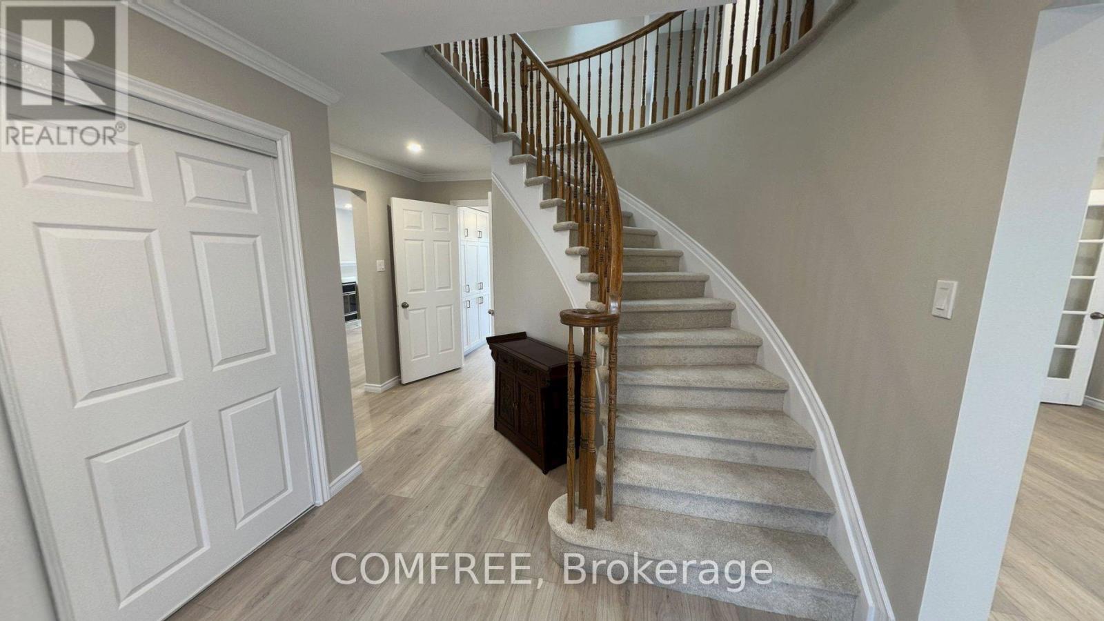 1320 Notting Hill Avenue, Ottawa, Ontario  K1V 6T4 - Photo 3 - X12978694