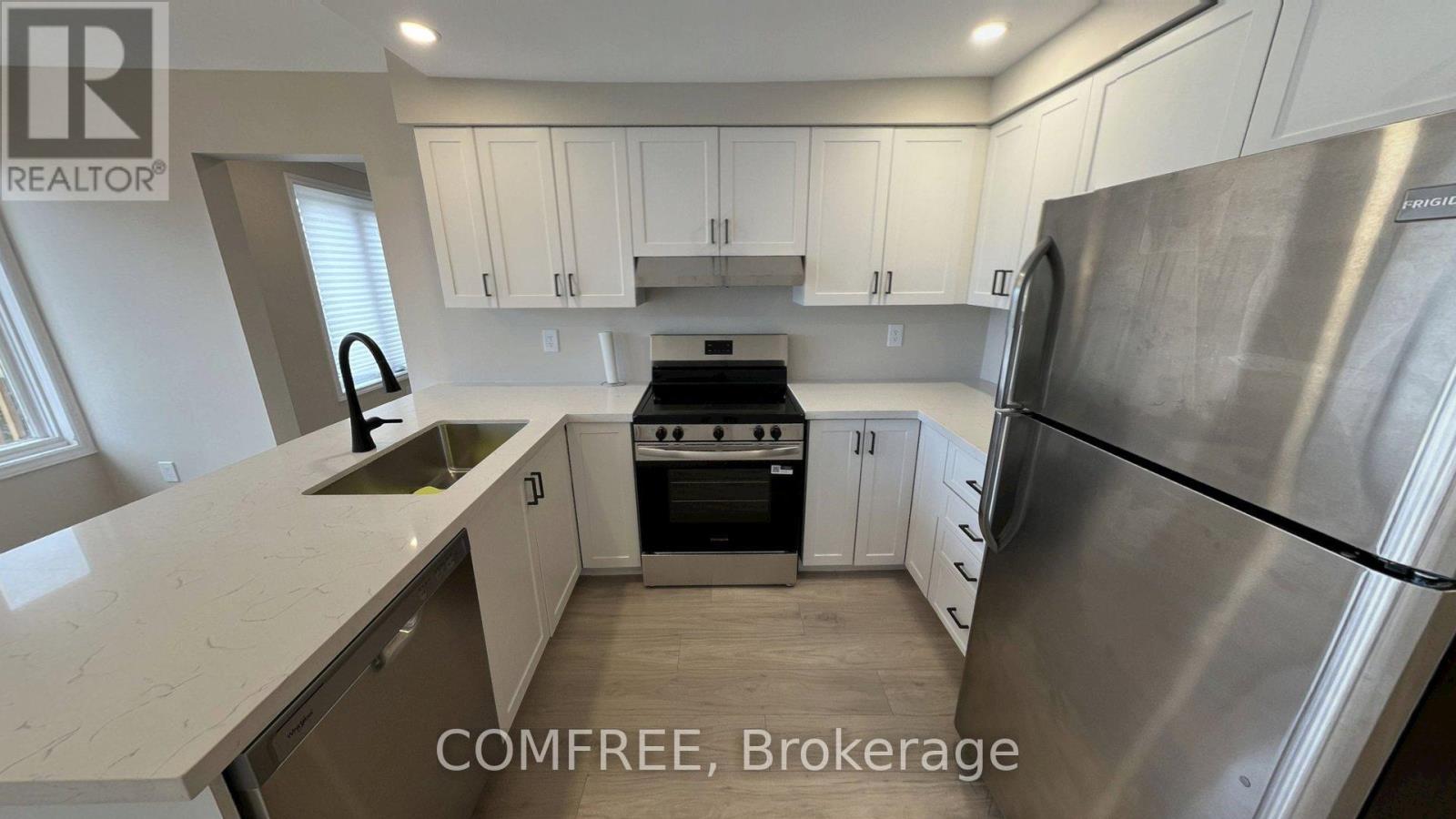 1320 Notting Hill Avenue, Ottawa, Ontario  K1V 6T4 - Photo 9 - X12978694