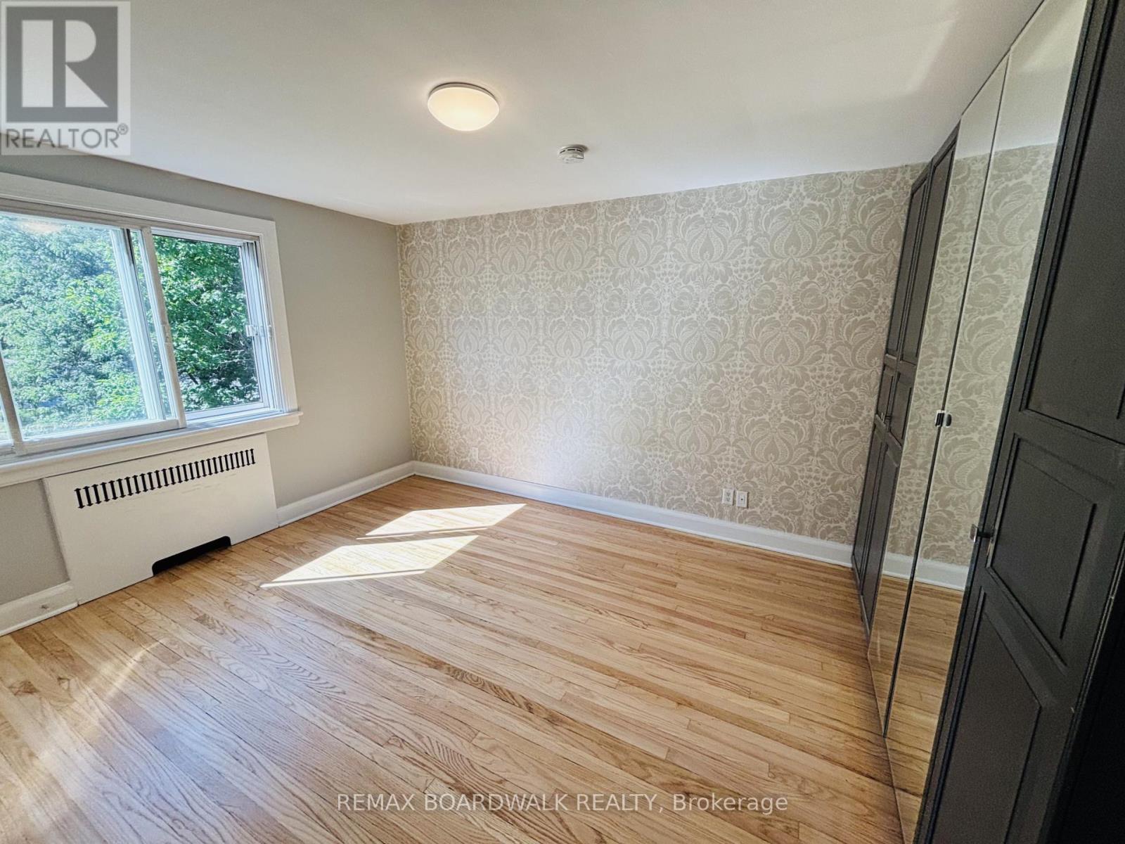 320 Laurier Avenue E, Ottawa, Ontario  K1N 6P6 - Photo 14 - X12978696