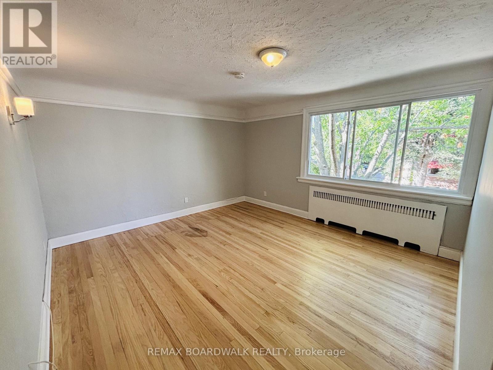 320 Laurier Avenue E, Ottawa, Ontario  K1N 6P6 - Photo 6 - X12978696