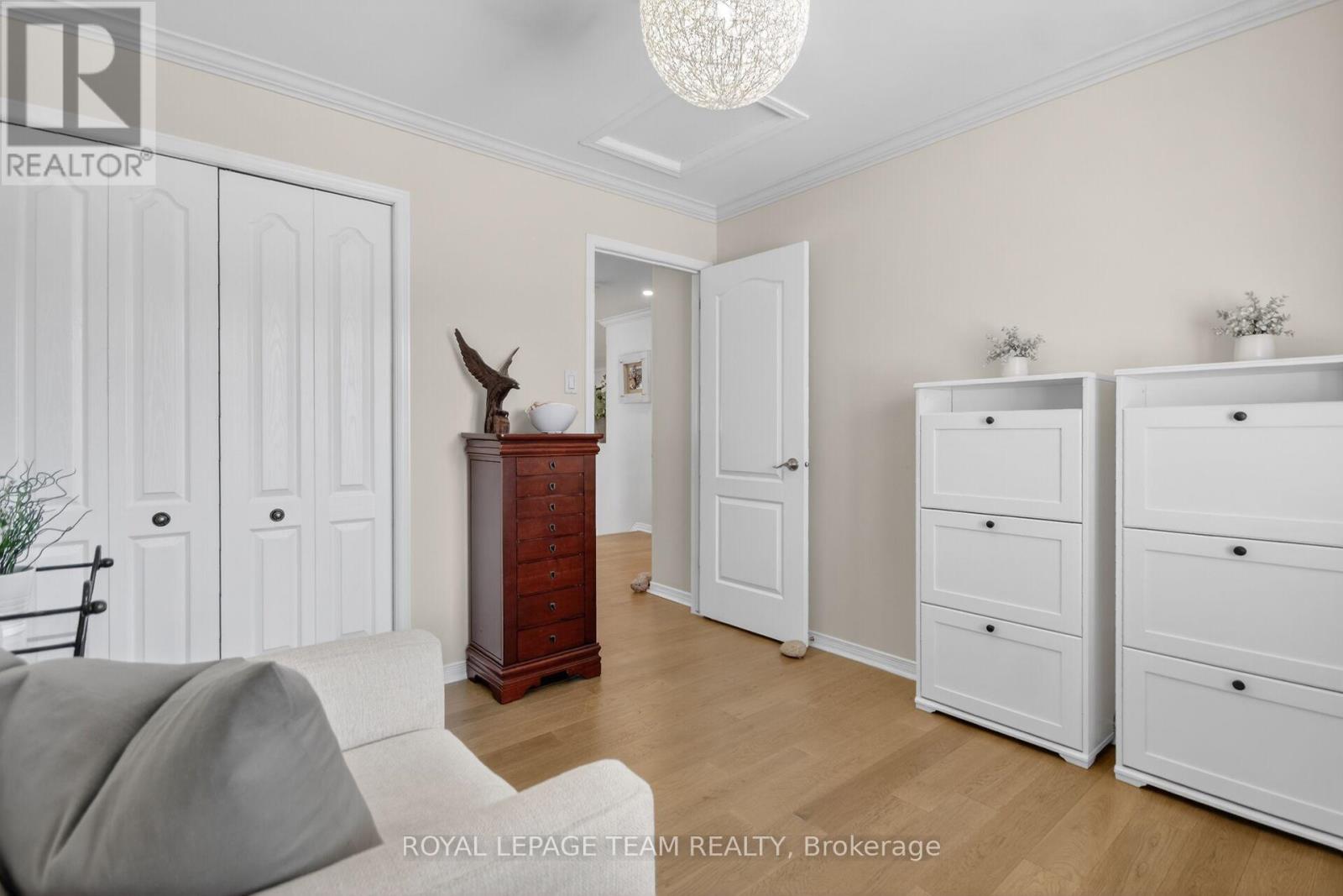 124 Macassa Circle, Ottawa, Ontario  K2T 1J9 - Photo 24 - X12978706