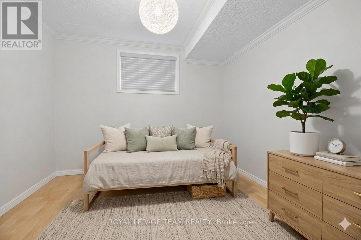 124 Macassa Circle, Ottawa, Ontario  K2T 1J9 - Photo 32 - X12978706