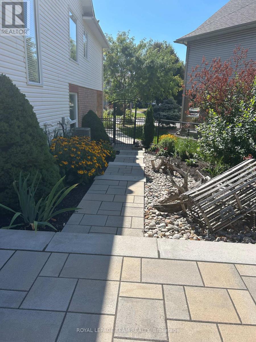 124 Macassa Circle, Ottawa, Ontario  K2T 1J9 - Photo 37 - X12978706