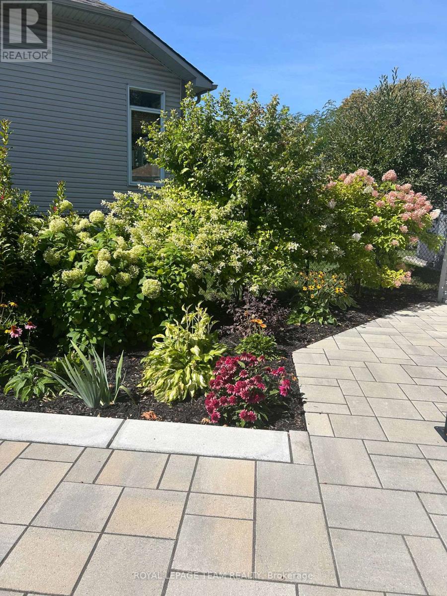 124 Macassa Circle, Ottawa, Ontario  K2T 1J9 - Photo 40 - X12978706