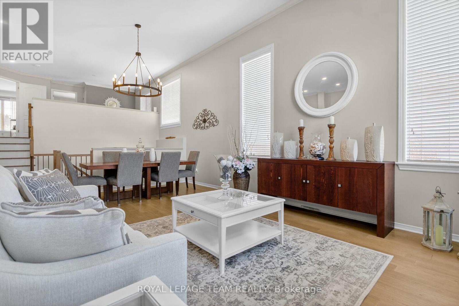 124 Macassa Circle, Ottawa, Ontario  K2T 1J9 - Photo 9 - X12978706