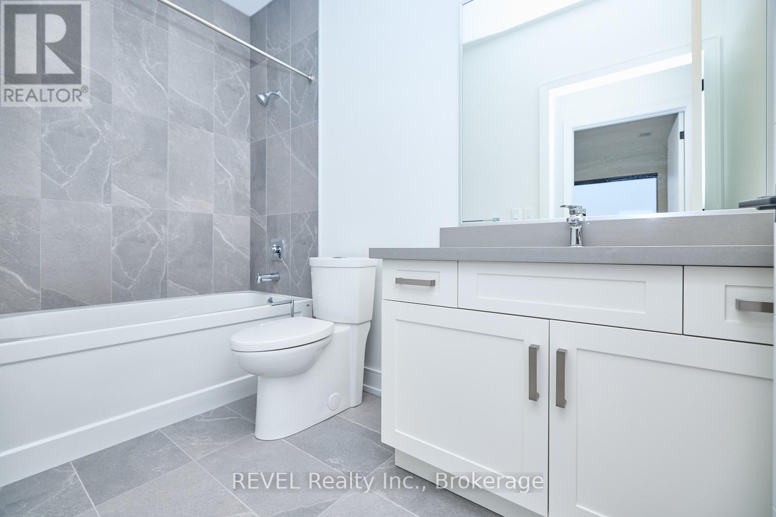 207 - 300b Fourth Avenue, St. Catharines, Ontario  L2S 0E6 - Photo 11 - X12978508